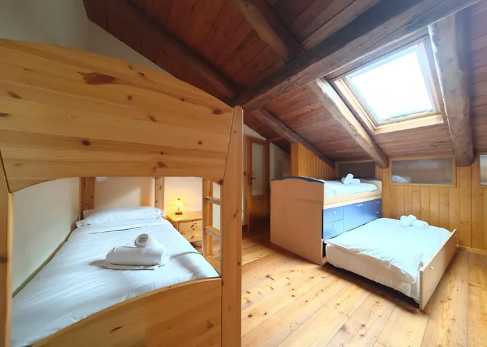 Hostdomus - Flower Loft * Cesana Torinese