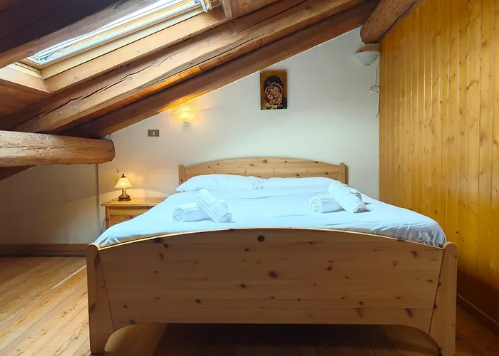 Hostdomus - Flower Loft * Cesana Torinese